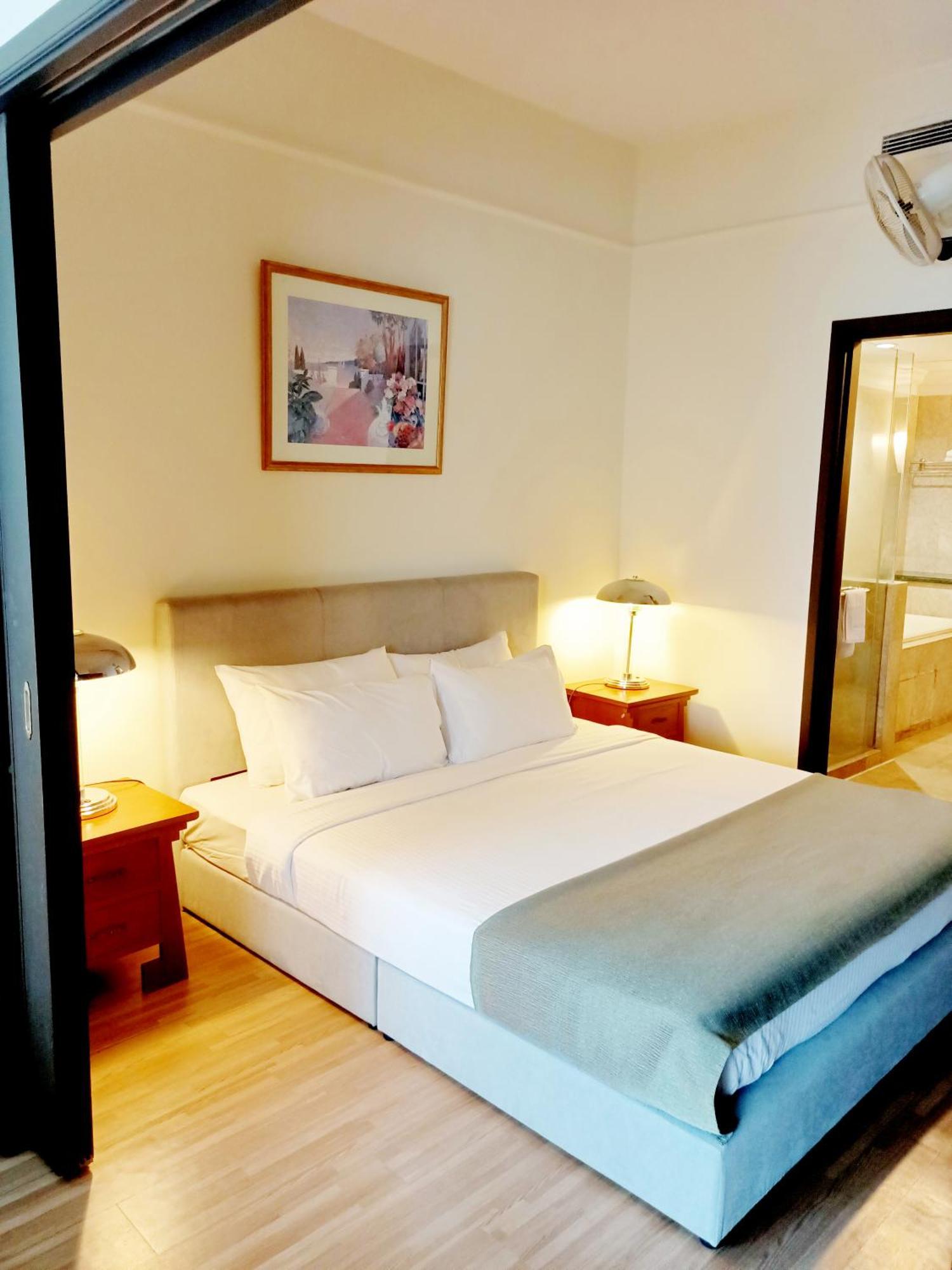 As At Times Square Apartment *